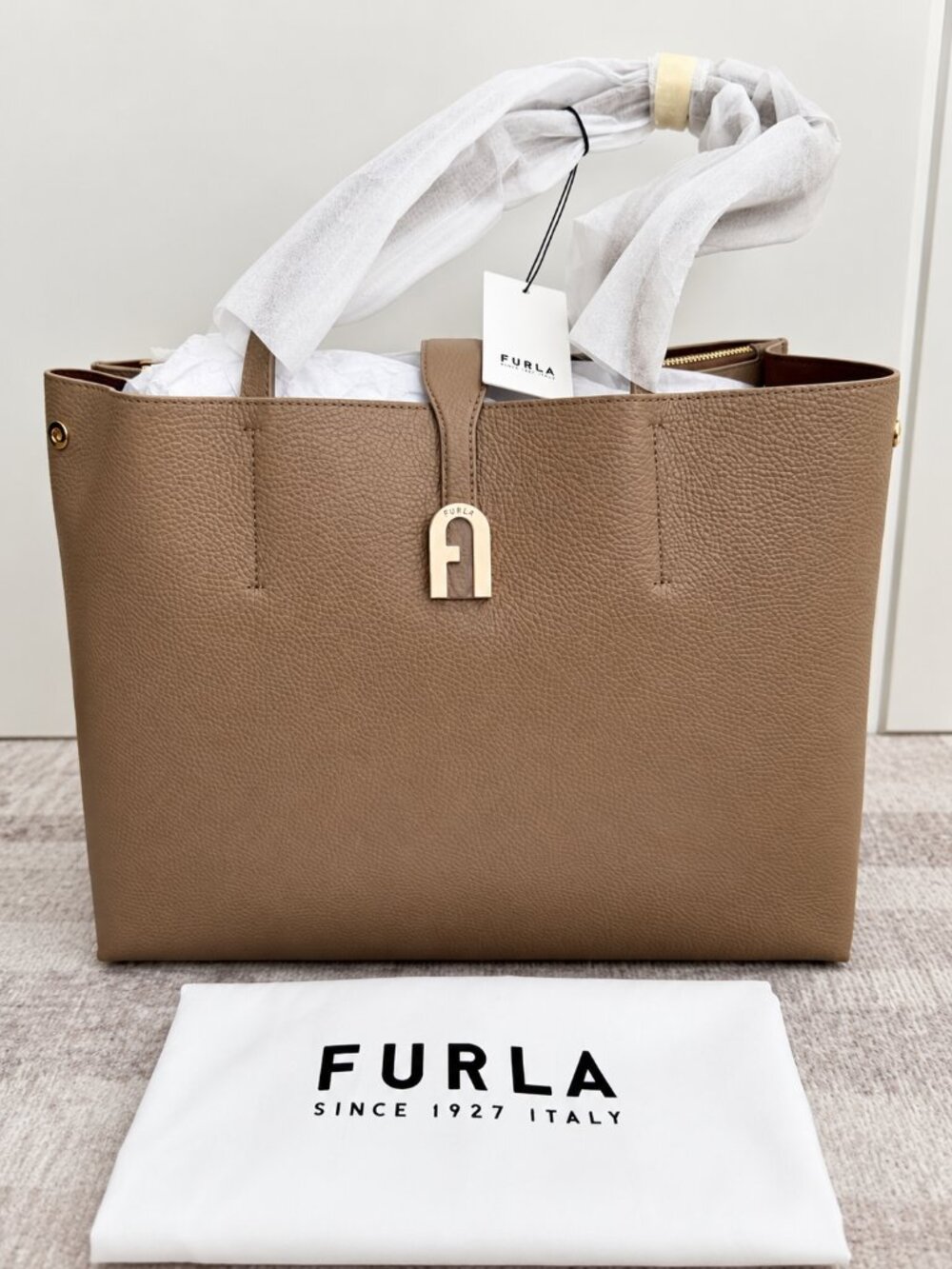 Furla Sofia M Tote Bag | Cappuccino Taupe Leather New With Tags